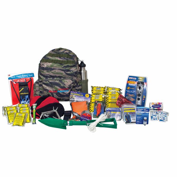 4-Person Deluxe Outdoor Survival Kit