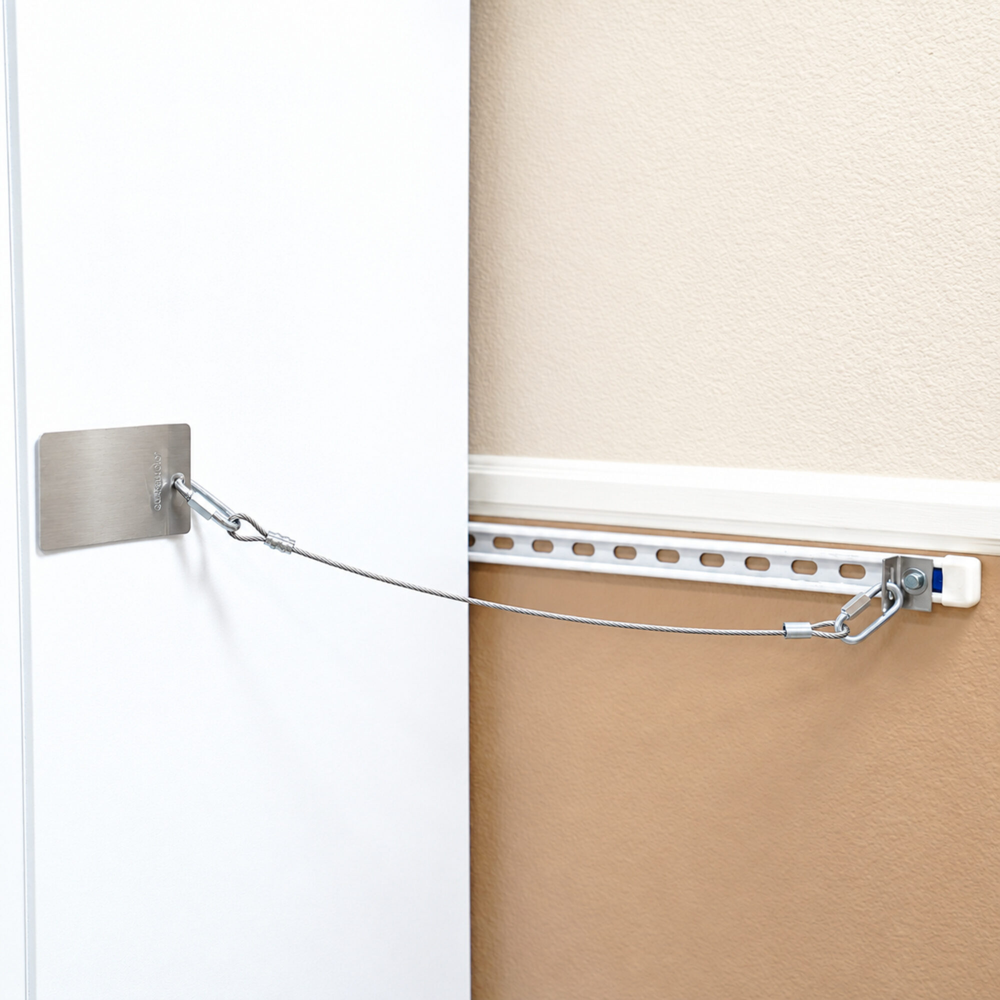 Equipment Cable Bracket to Wall Fastener w/quick disconnect